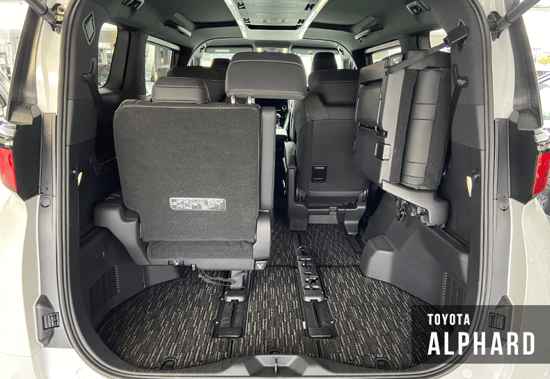 Toyota Alphard luggage area
