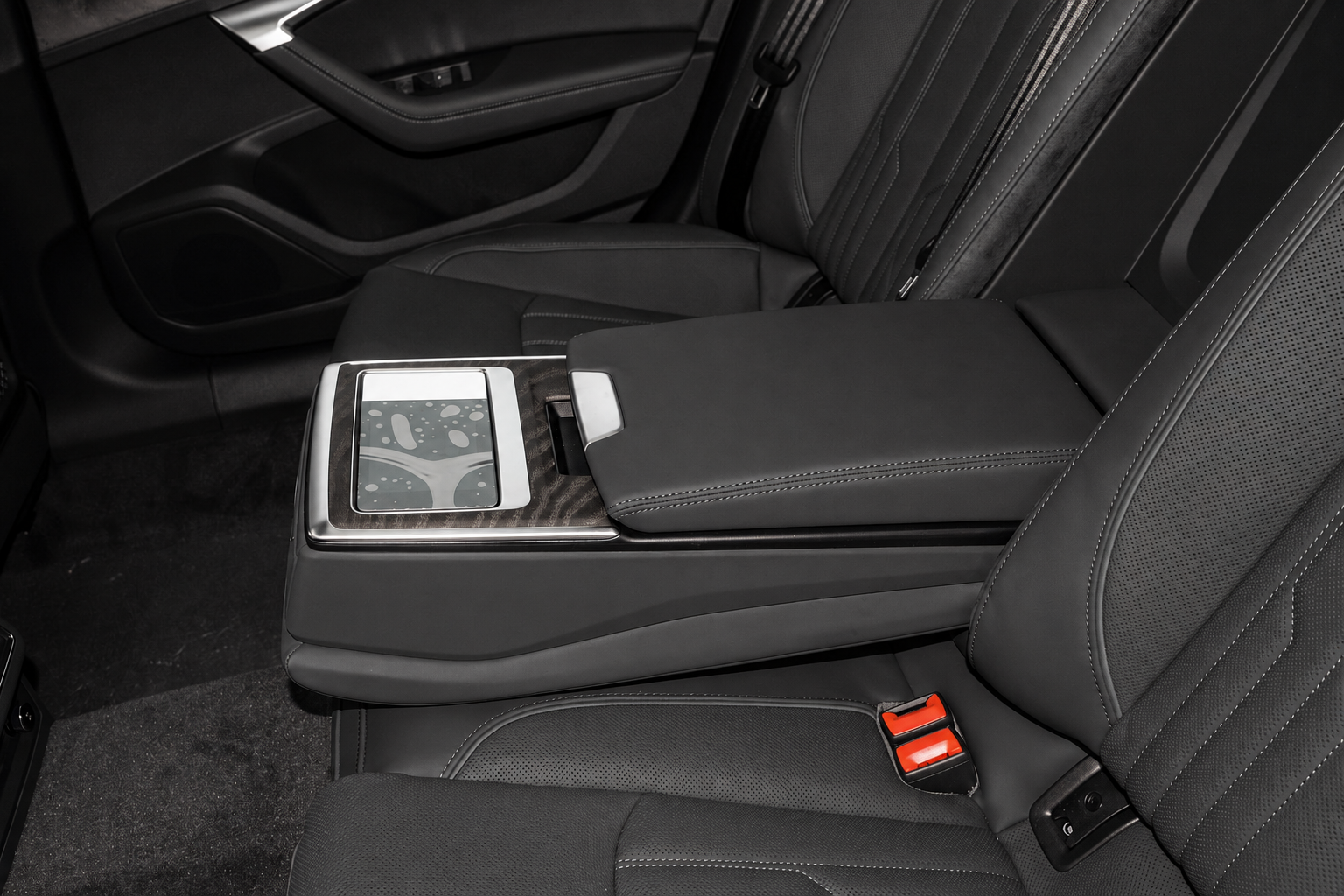 Audi A6L black leather rear centre armrest