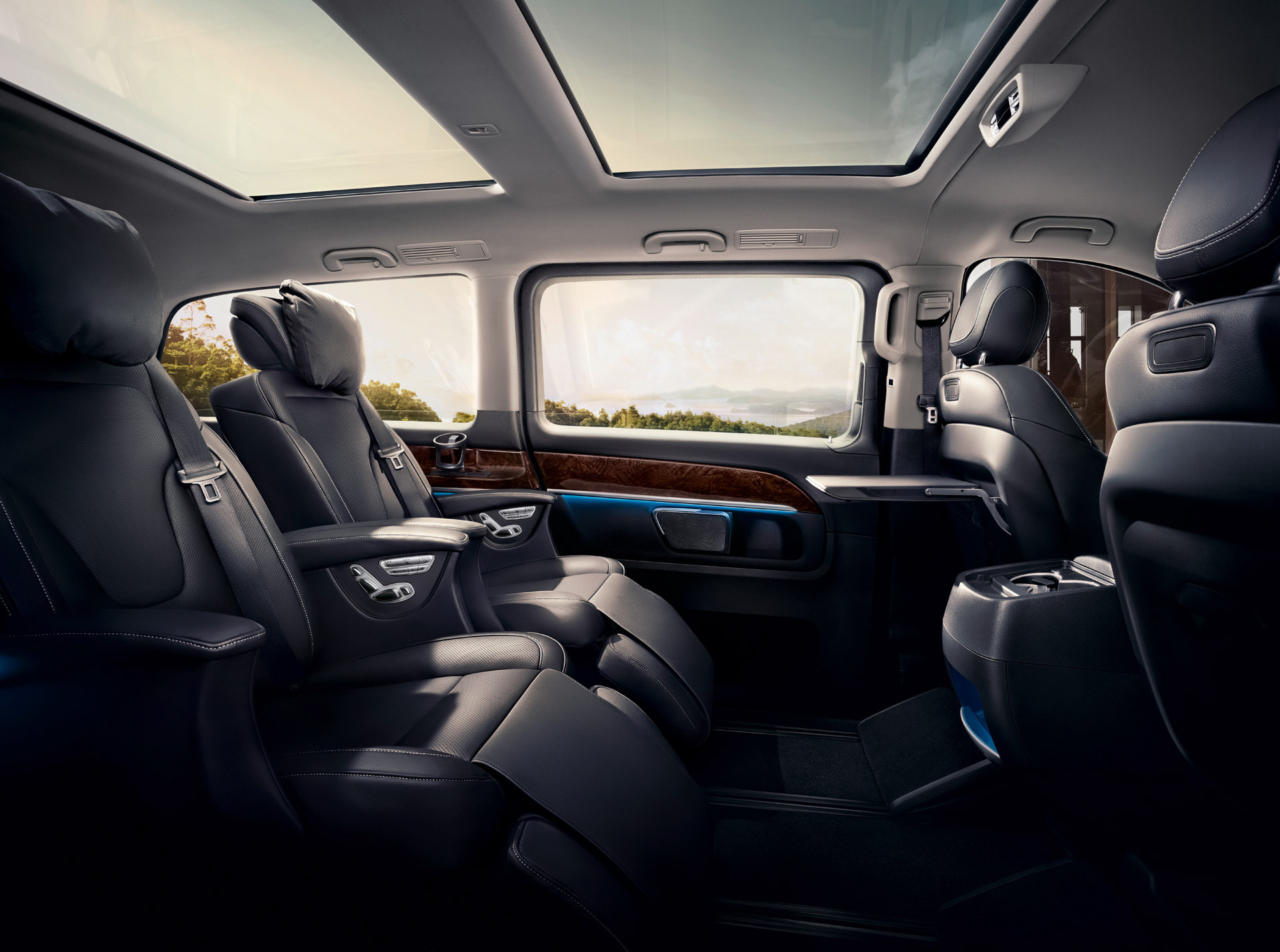 Mercedes-Benz V-Class passenger cabin